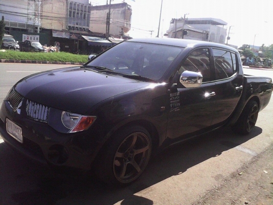 มิตซู ไทรทัน ปี06 พร้อมแต่งสวย ท่อเลส ดันราง1ใบ มิตซู ไทรทัน ปี06 พร้อมแต่งสวย ท่อเลส ดันราง1ใบ