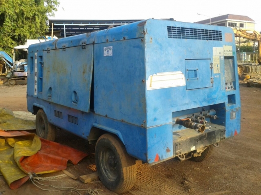 ขายรถ 6 ล้อ เจาะบาดาล พร้อมอุปกรณ์เจาะ