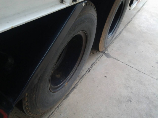 ขายรถ ISUZU ตู้แห้ง10 บาน