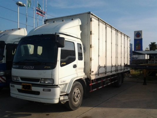ขายรถ ISUZU ตู้แห้ง10 บาน