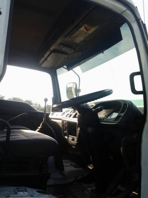 ขายรถ ISUZU ตู้แห้ง10 บาน