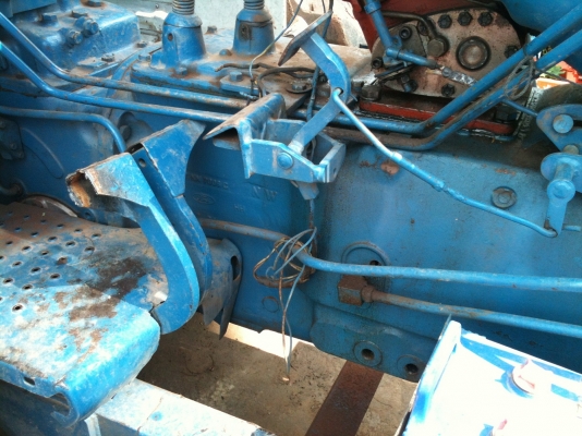 ขายรถฟอร์ด 6600 พร้อมใบมีด ผานพรวน