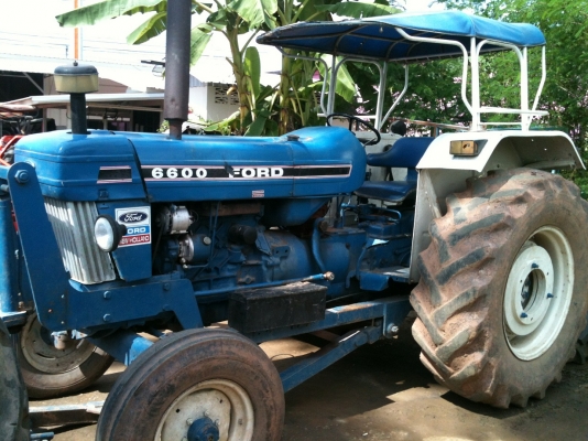 ขายรถฟอร์ด 6600 พร้อมใบมีด ผานพรวน