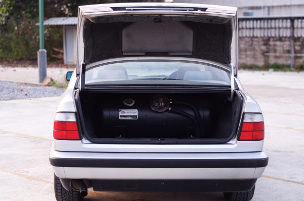 ขาย BMW 520i e34 M20 LPG 130,000 ครับ ขาย BMW 520i e34 M20 LPG 130,000 ครับ