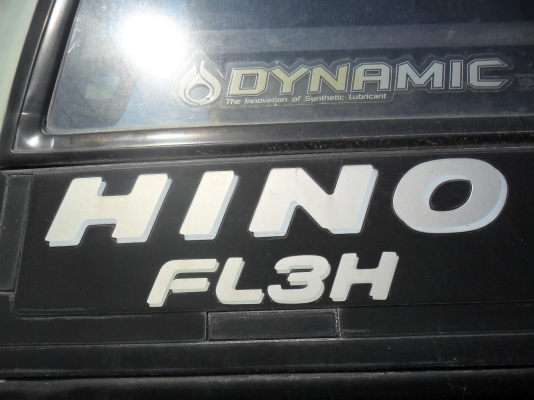 10 ล้อ Hino เพลาเดียว