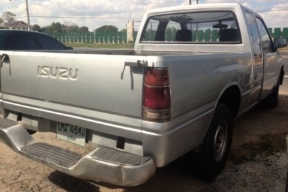 ISUZU TFR มังกรทอง SPACECAB SL 2.5 MT ปี 35 กระบะสแตนเลสอย่างสวย เครื่องแน่นแรงดี ภายในเก๋งคอนโซลสวยครบ พวงมาลัยธรรมดา ช่วงล่างคัชซีสวยไม่ผุ ยางเต็มดีทั้ง 4 เส้นประมาณ 80\% พร้อมใช้งาน เอกสารทะเบียนครบพร้อมโอน ราคาต่อรองได้ครับ ISUZU TFR มังกรทอง SPACECAB SL 2.5 MT ปี 35 กระบะสแตนเลสอย่างสวย เครื่องแน่นแรงดี ภายในเก๋งคอนโซลสวยครบ พวงมาลัยธรรมดา ช่วงล่างคัชซีสวยไม่ผุ ยางเต็มดีทั้ง 4 เส้นประมาณ 80\% พร้อมใช้งาน เอกสารทะเบียนครบพร้อมโอน ราคาต่อรองได้ครับ