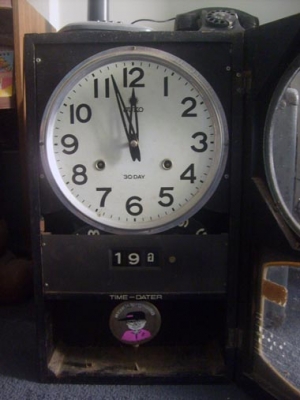 ขายเหมานาฬิกาสองเรือน