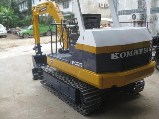 ขายรถขุดKOMATSU PC30 พร้อมใช้งาน ขายรถขุดKOMATSU PC30 พร้อมใช้งาน