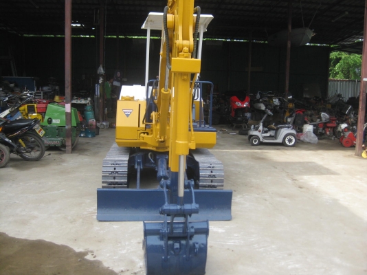 ขายรถขุดKOMATSU PC30 พร้อมใช้งาน ขายรถขุดKOMATSU PC30 พร้อมใช้งาน