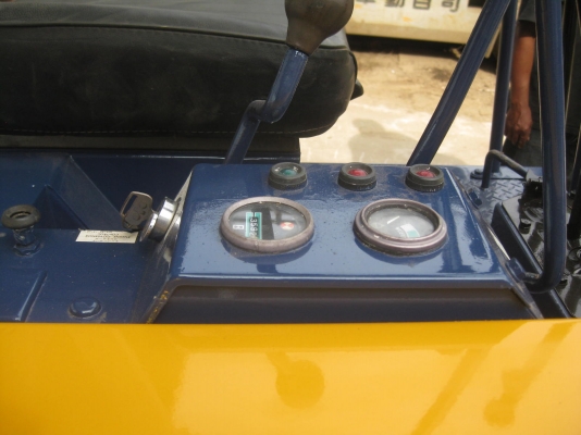 ขายรถขุดKOMATSU PC30 พร้อมใช้งาน ขายรถขุดKOMATSU PC30 พร้อมใช้งาน