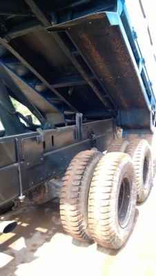 อีซูซุ. ดีีกา้270ยูโร2สองเพลาดั้มลด2150000