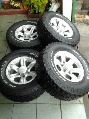 Max เล็บเหยี่ยว + BF All 265/70/16 ถูกๆ 1ชุด Max เล็บเหยี่ยว + BF All 265/70/16 ถูกๆ 1ชุด