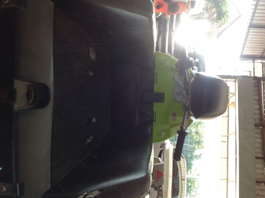 ขายเรือเจ็ตสกียืน