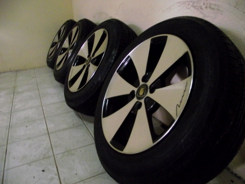 ล้อขอบ 15 4 รู 114  แนว vip พร้อมยางปี 10