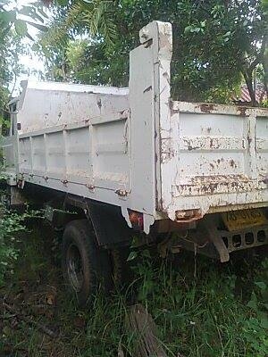 ขาย หกล้อดั๊ม HINO FD 17 เครื่อง 180 แรงม้า รถสวย ราคา 670,000 ติดต่อคุณหนาม 087-9666599