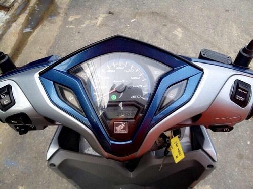 CLICK125i ldling Stop ตัวท็อปแม็กซ์แท้ศูนย์รถปลายปี2012วิ่ง3xxxโลสภาพสวยๆ