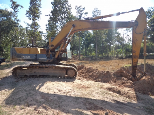 ขาย385000บาทแม็กโคKOMATSU200-3ราคาถูกๆรถใช้งานทุกวัน