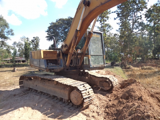 ขาย385000บาทแม็กโคKOMATSU200-3ราคาถูกๆรถใช้งานทุกวัน