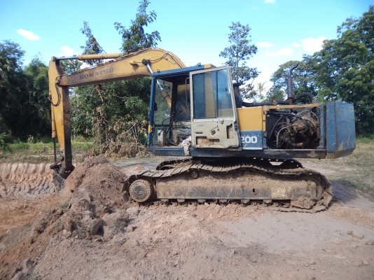 ขาย385000บาทแม็กโคKOMATSU200-3ราคาถูกๆรถใช้งานทุกวัน
