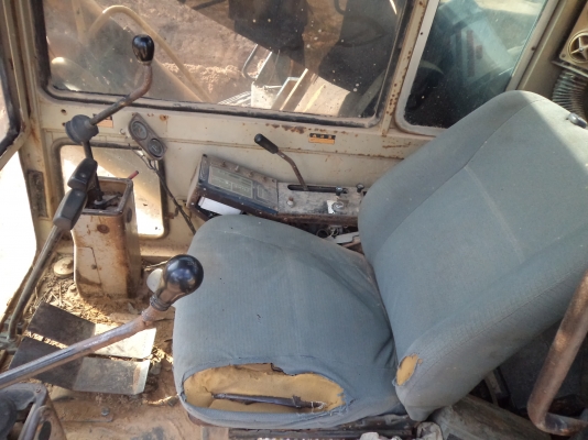 ขาย385000บาทแม็กโคKOMATSU200-3ราคาถูกๆรถใช้งานทุกวัน