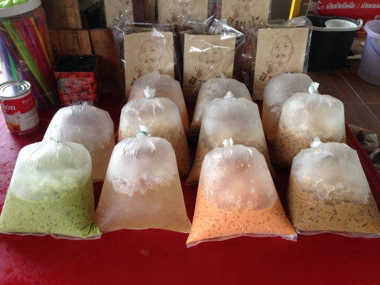 กาแฟโบราณบรรจุถุงกระดาษ โปรโมชั่นค่าแฟรนไชส์ราคาถูกๆเหลือเพียง 3 ร้านเท่านั้นส่งอุปกรณืฟรีถึงที่