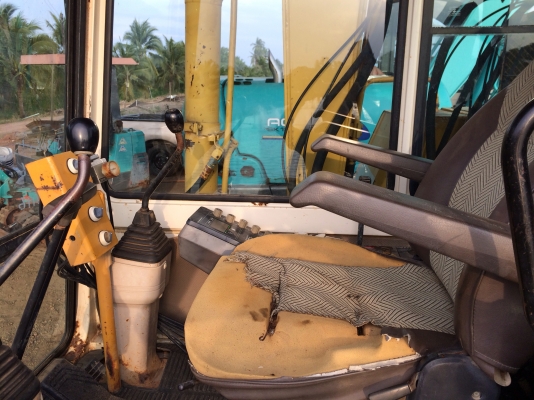 ขายรถขุด KOMATSU PC 60-6 s/no. PC60-31116 ขายรถขุด KOMATSU PC 60-6 s/no. PC60-31116