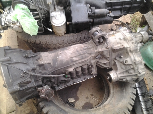 ขายเกียร์ออโต้ออกซ้าย VZ 4X4 ราคา 6,500 บาท