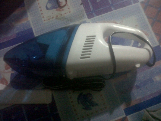 ขายเครื่องดูดฝุ่นในรถยนต์เสียบเข้ากับที่จุดบุหรี่ของยังไม่เคยใช้ 400 บาท 0867664056 กัน