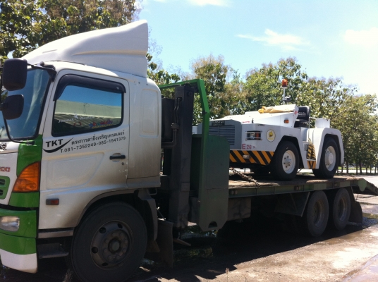บริการขนย้ายเครื่องจักรกลหนัก ( หางพิเศษ )