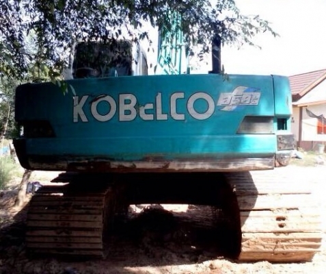 KOBELCO MARK III SK-200 เครื่องเดิมปั๊มเดิมทำงานเร็วไม่โหลด ภายในเก๋งสะอาดคอนโทรลง่ายพร้อมใช้งาน ภายนอกบูมอาร์มสวย ช่วงล่างเอวแน่นดี โรลเลอร์โซ่บูทใบแทรกสภาพดีประมาณ 70\% พร้อมทำงานได้เลย เอกสารทะเบียนครบพร้อม ราคาต่อรองได้ครับ