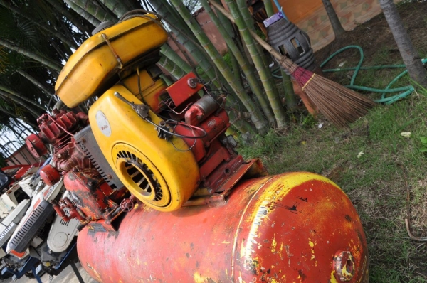 ขายปั้มลมBTC ROBIN300ลิตร์ เครื่องยนต์3สูบ สวยเดิมจากญี่ปุ่น29,000เท่านั้น!