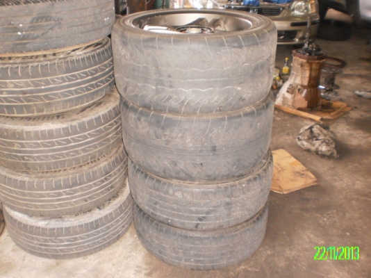 ล้อรถแอคว้าน17พร้อมยาง