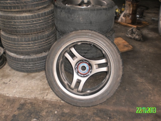 ล้อรถแอคว้าน17พร้อมยาง