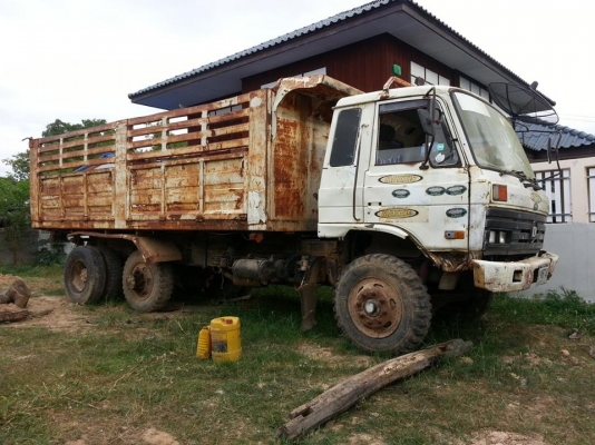 ขาย NISSAN UD เครื่อง HINO HO7C สโลกลาง 2 เพลา