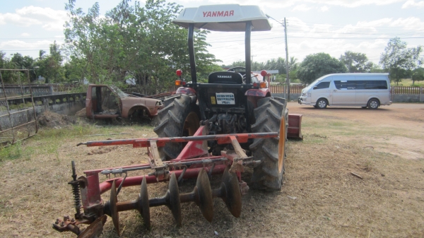 ขายแทรคเตอร์ รุ่น EF352T ขายแทรคเตอร์ รุ่น EF352T