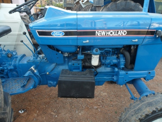 ขายแล้วรถไถฟอร์ด4000 เครื่อง3สูบ เพลาเดียว เก่านอกสวยมากรถเดิมๆ