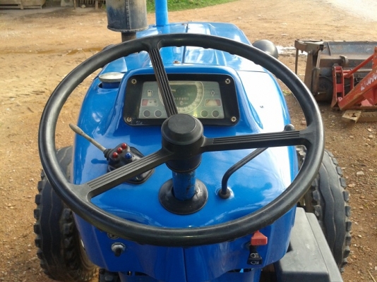 ขายแล้วรถไถฟอร์ด4000 เครื่อง3สูบ เพลาเดียว เก่านอกสวยมากรถเดิมๆ