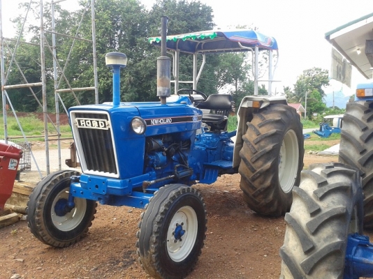 ขายแล้วรถไถฟอร์ด4000 เครื่อง3สูบ เพลาเดียว เก่านอกสวยมากรถเดิมๆ