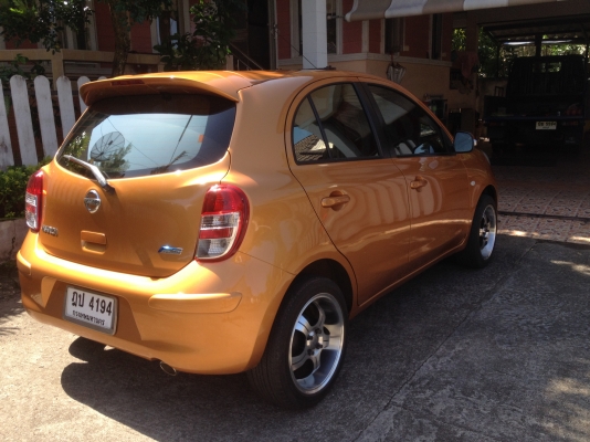 วิ่งน้อยครับ18,000กม. Nissan March วิ่งน้อยครับ18,000กม. Nissan March