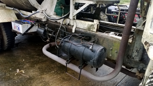 10ล้อรถโม่ปูน HINO FM18  ขับได้ใช้ได้ 2เพลา ช่วงสิบล้อดั้ม..(อ่านรายละเอียดด้านล่างสุด)