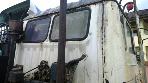 10ล้อรถโม่ปูน HINO FM18  ขับได้ใช้ได้ 2เพลา ช่วงสิบล้อดั้ม..(อ่านรายละเอียดด้านล่างสุด)