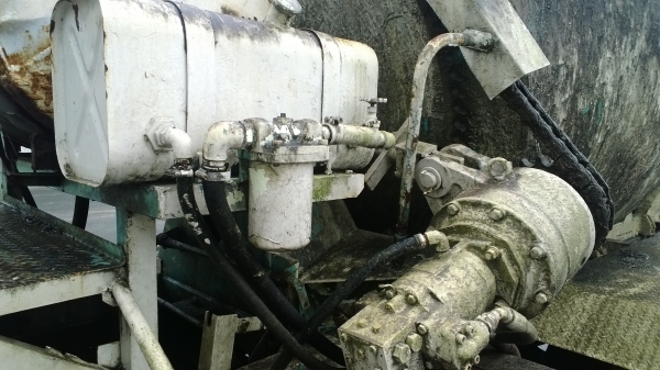 10ล้อรถโม่ปูน HINO FM18  ขับได้ใช้ได้ 2เพลา ช่วงสิบล้อดั้ม..(อ่านรายละเอียดด้านล่างสุด)