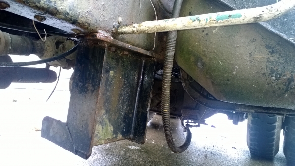 10ล้อรถโม่ปูน HINO FM18  ขับได้ใช้ได้ 2เพลา ช่วงสิบล้อดั้ม..(อ่านรายละเอียดด้านล่างสุด)