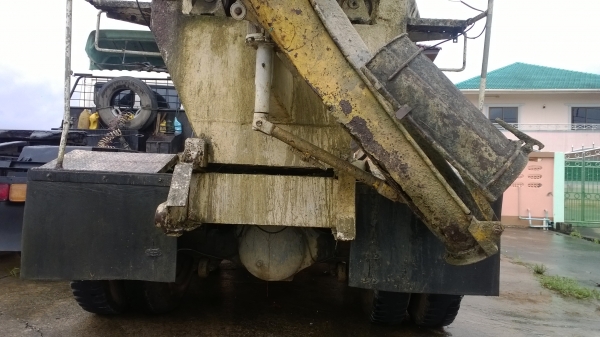 10ล้อรถโม่ปูน HINO FM18  ขับได้ใช้ได้ 2เพลา ช่วงสิบล้อดั้ม..(อ่านรายละเอียดด้านล่างสุด)