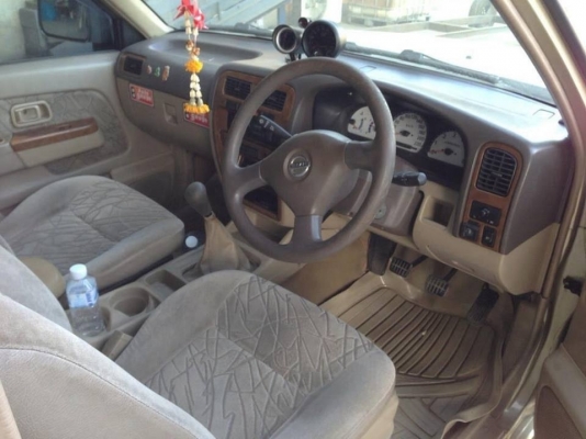 รถกระบะ Nissan FRONTIER เกียร์ธรรมดา รถกระบะ Nissan FRONTIER เกียร์ธรรมดา