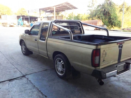 รถกระบะ Nissan FRONTIER เกียร์ธรรมดา รถกระบะ Nissan FRONTIER เกียร์ธรรมดา