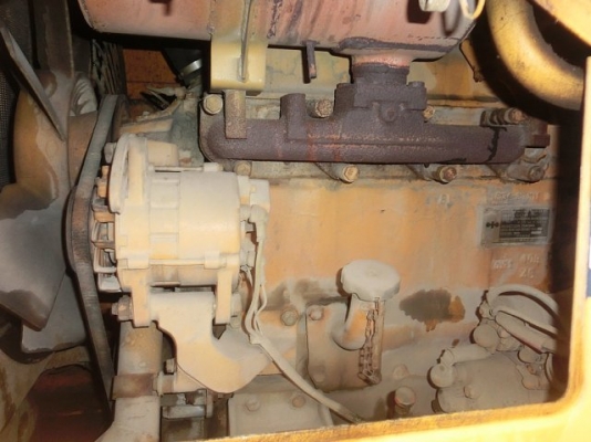 รถตักล้อยาง  510-14981  กรองเดี่ยว  สภาพสวย เดิมจากญี่ปุ่น ถึงไทยแล้ว รถจอดอยู่ที่ C.S. Motor หลักสี่  โทร.081-373-0559