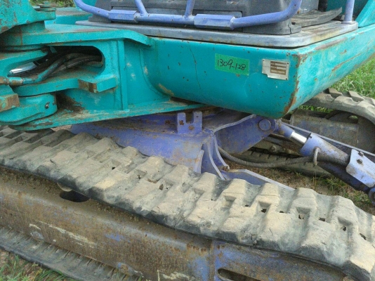 ขายรถขุด komatsu PC30-7E เก่านอกไม่เคยใช้งานในไทย  ตู้เก๋งเพิ่ม 40,000