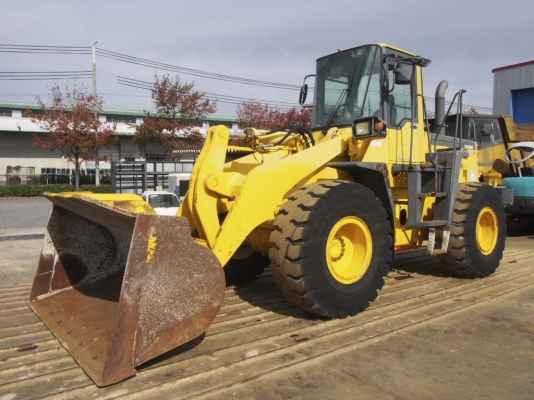 รถตักล้อยาง  WA300-3E-53174  สภาพสวยพร้อมใช้งาน  ภาพเดิม ๆ จากญี่ปุ่น  กำลังเดินทางเข้าไทย  โทร.081-373-0559