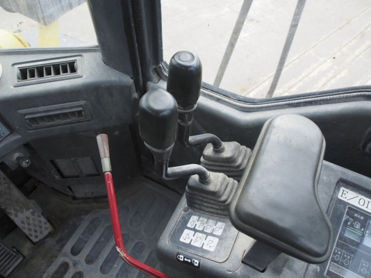 รถตักล้อยาง  WA300-3E-53174  สภาพสวยพร้อมใช้งาน  ภาพเดิม ๆ จากญี่ปุ่น  กำลังเดินทางเข้าไทย  โทร.081-373-0559